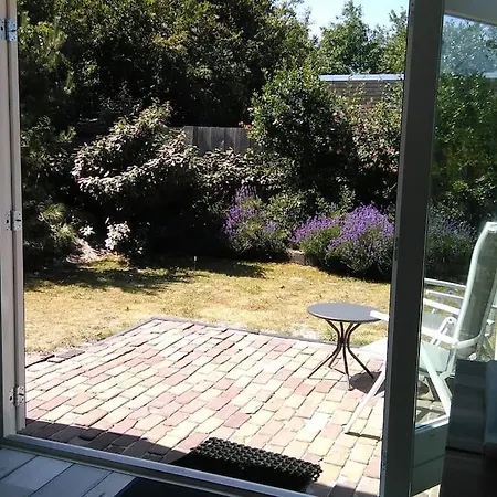 Bas, Strandhuisje Op 900 Meter Zee & Strand! Apartment Callantsoog