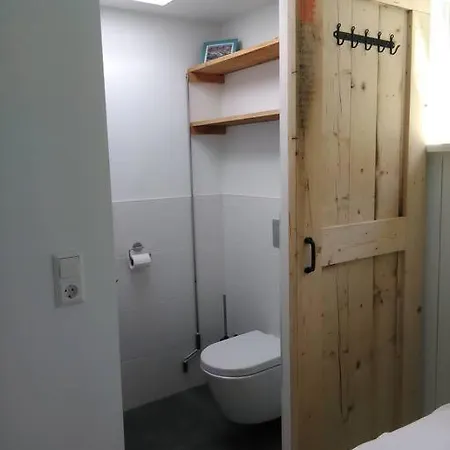 Bas, Strandhuisje Op 900 Meter Zee & Strand! *