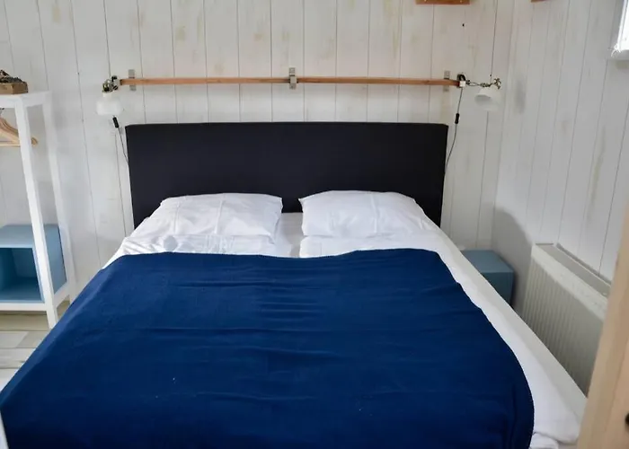 Bas, Strandhuisje Op 900 Meter Zee & Strand! Apartment *