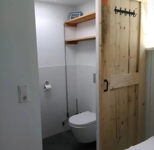 Bas, Strandhuisje Op 900 Meter Zee & Strand! *